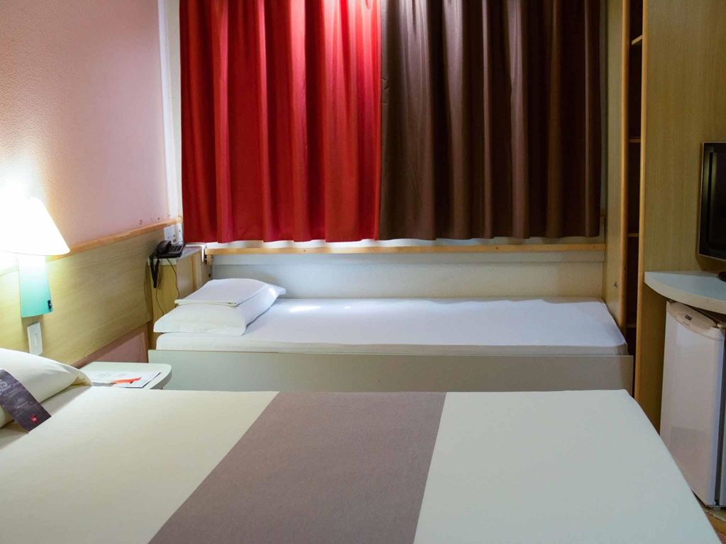 Ibis Navegantes Itajai Hotel Стая снимка