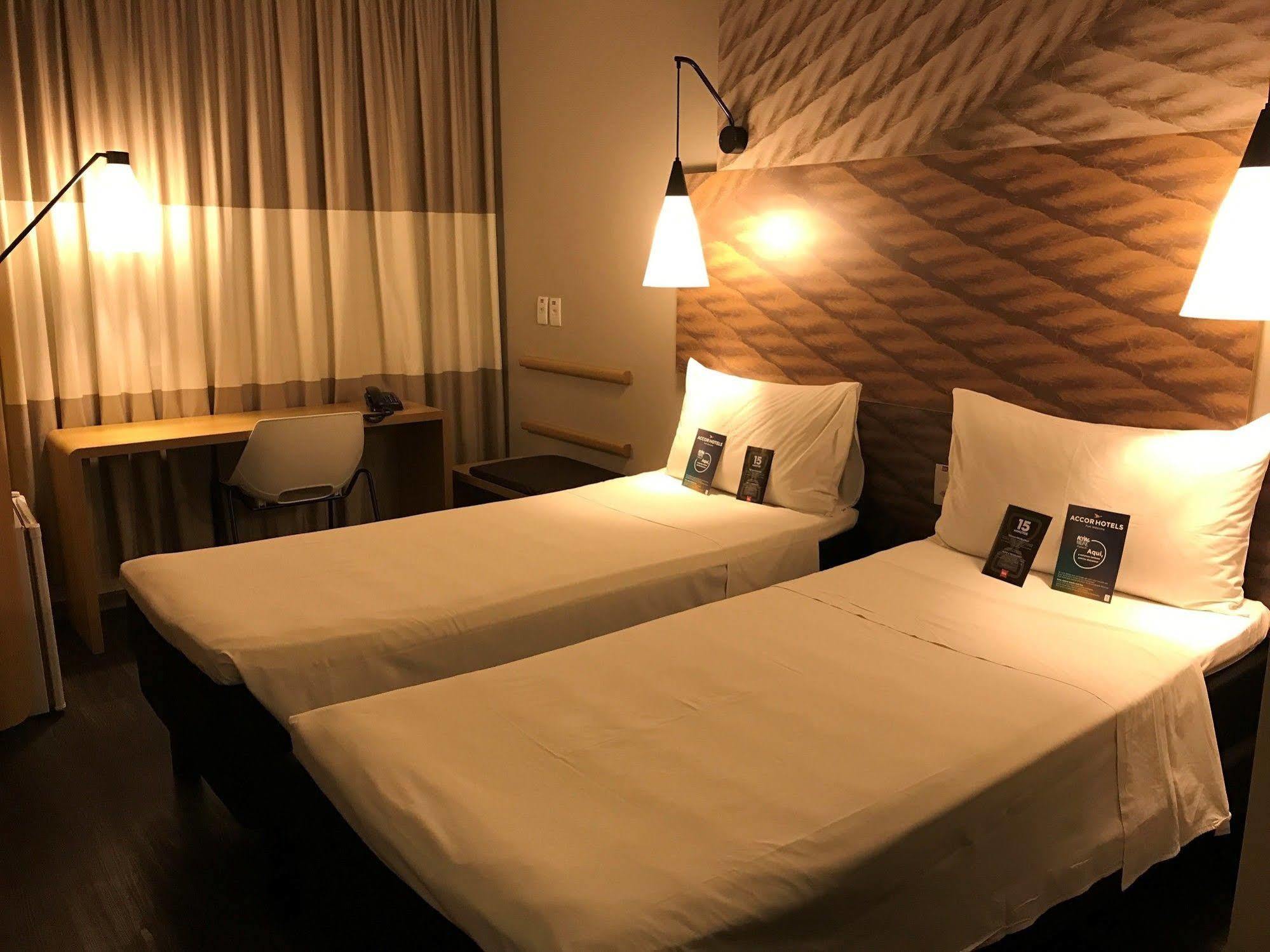 Ibis Navegantes Itajai Hotel Екстериор снимка