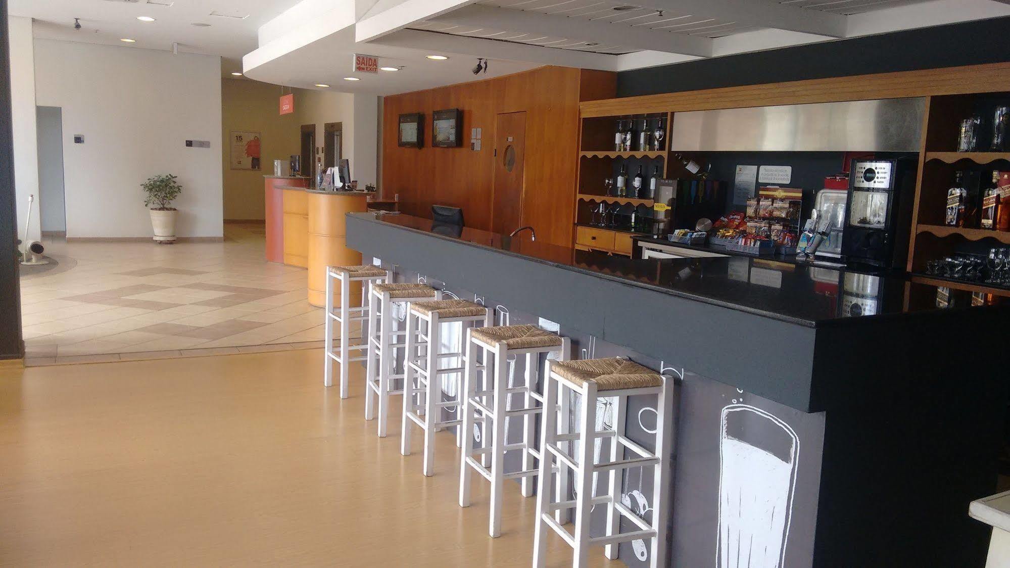 Ibis Navegantes Itajai Hotel Екстериор снимка